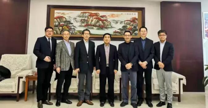 日本物產(chǎn)株式會社董事長田中明夫一行蒞臨集團公司參觀